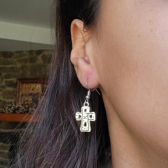 Pair of Silver Tic Tac Toe Cross Drop Hook Earrings - Picture 5 of 8